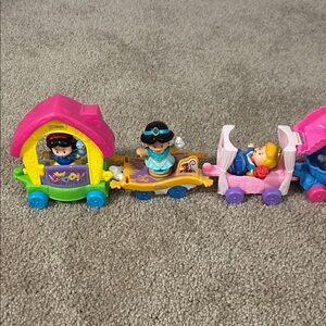 Fisher-Price Little People Disney Princess Parade